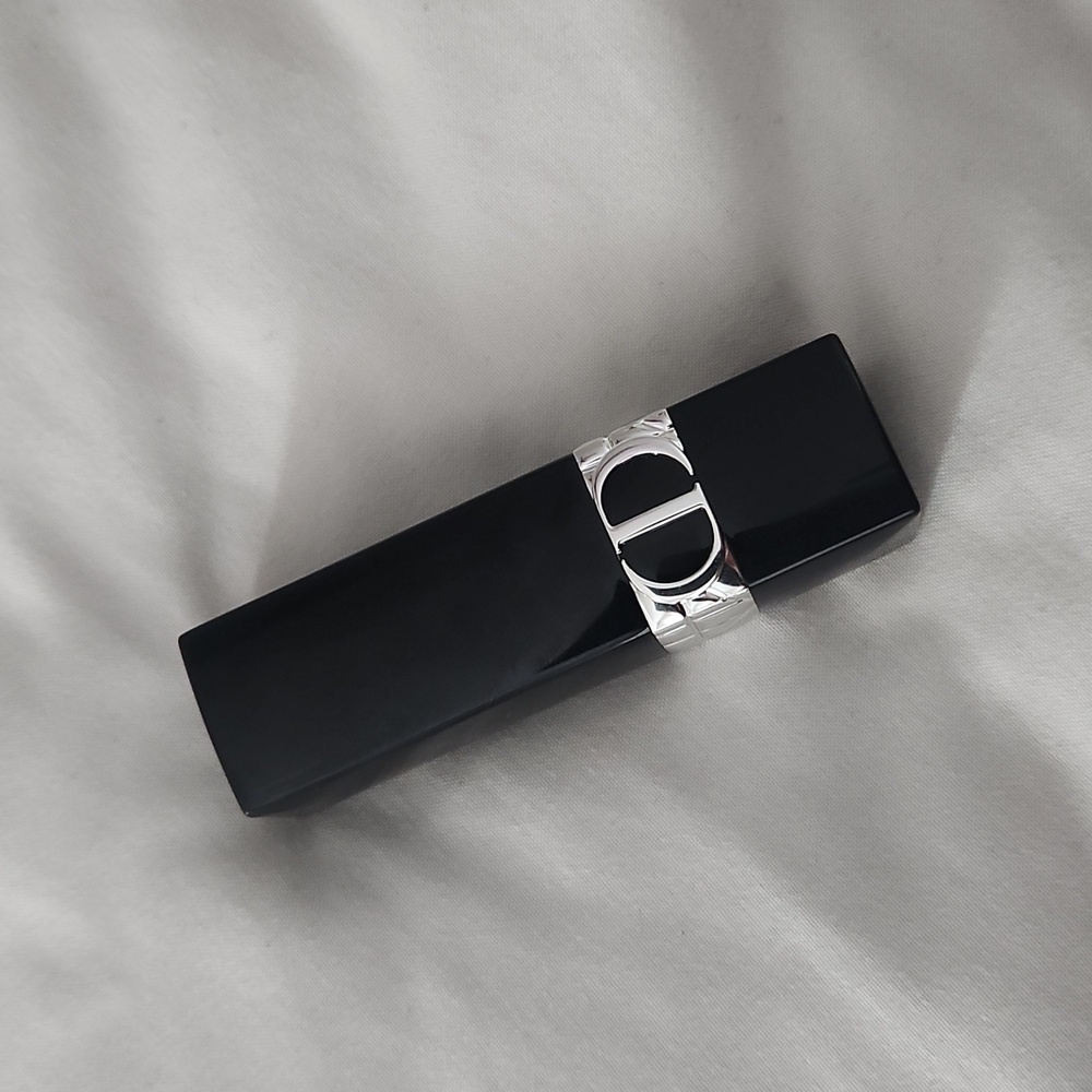 Rouge Dior Lipstick – Shade 999 Velvet - Picture 9 of 9